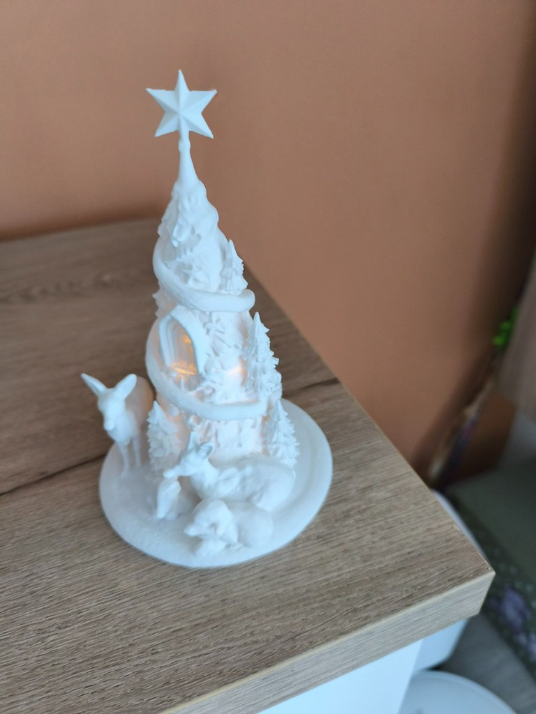 Pyramide de Noël lumineuse – Image 5