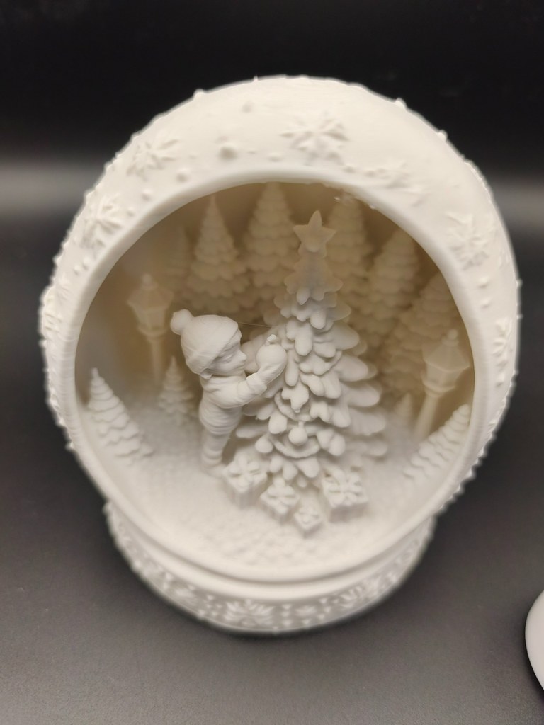 Boule de Noël blanche enfant