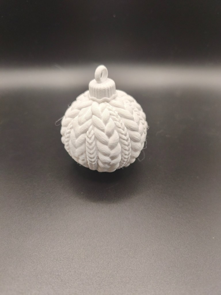 Boule de Noël effet tricot